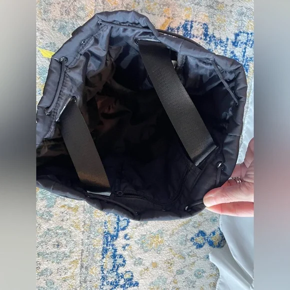 Beyond Yoga Black Gym Bag - Picture 4 of 4